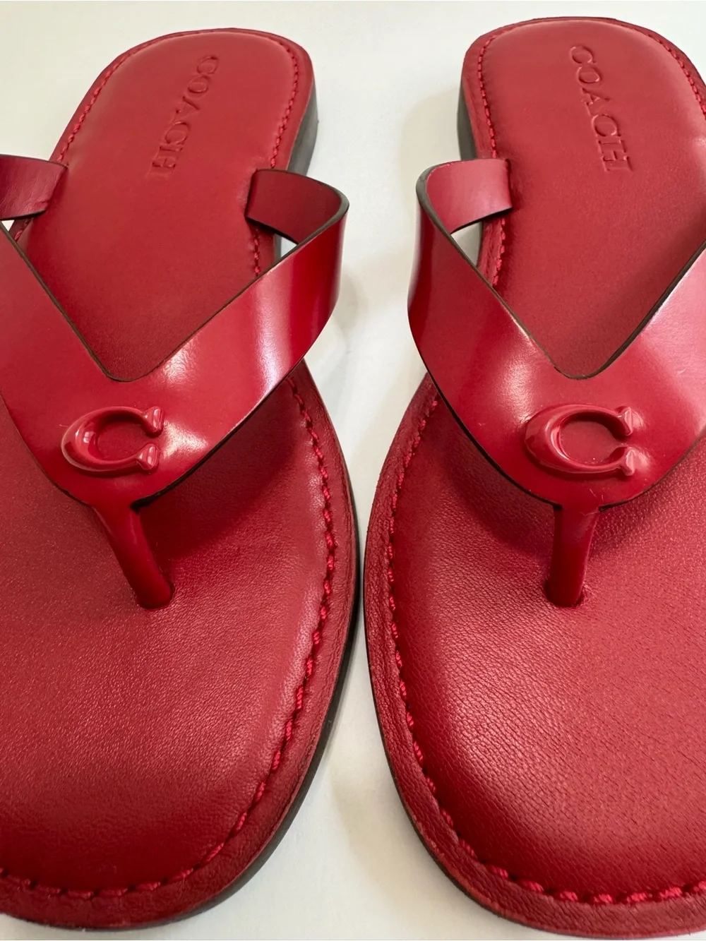 Coach Brianna Ruby Leather Logo Flip Flop Sandals Size 5B CZ379